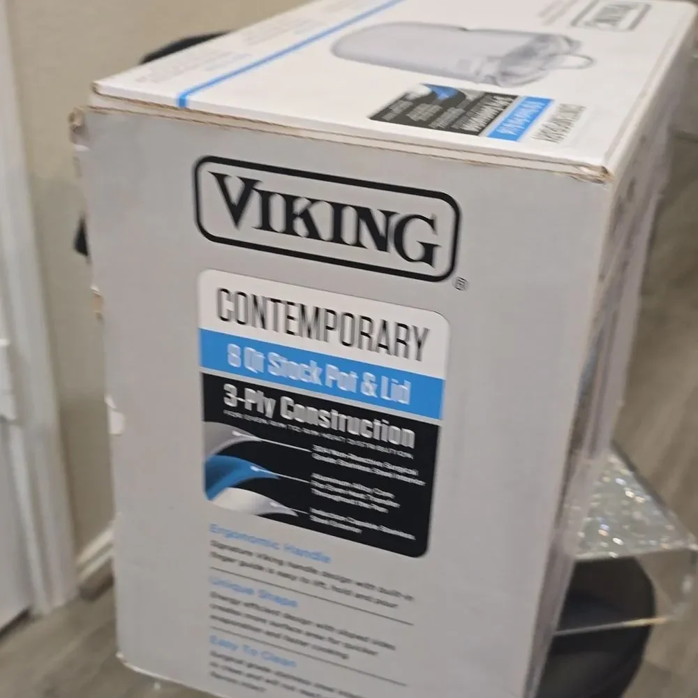Viking Contemporary 3-Ply 8QT‎ Stockpot w/Lid